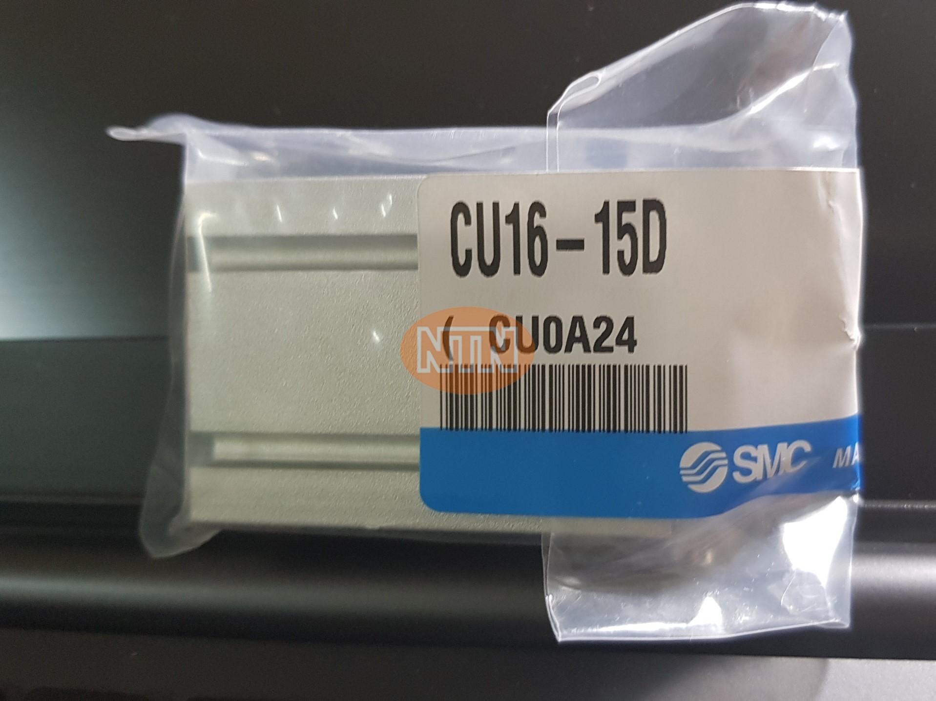 SMC CDM2B32-250AZ Xi lanh khí nén