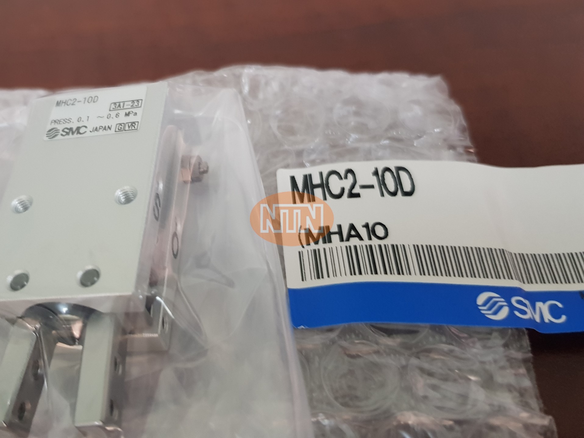 SMC MHC2-10D Xi lanh kẹp