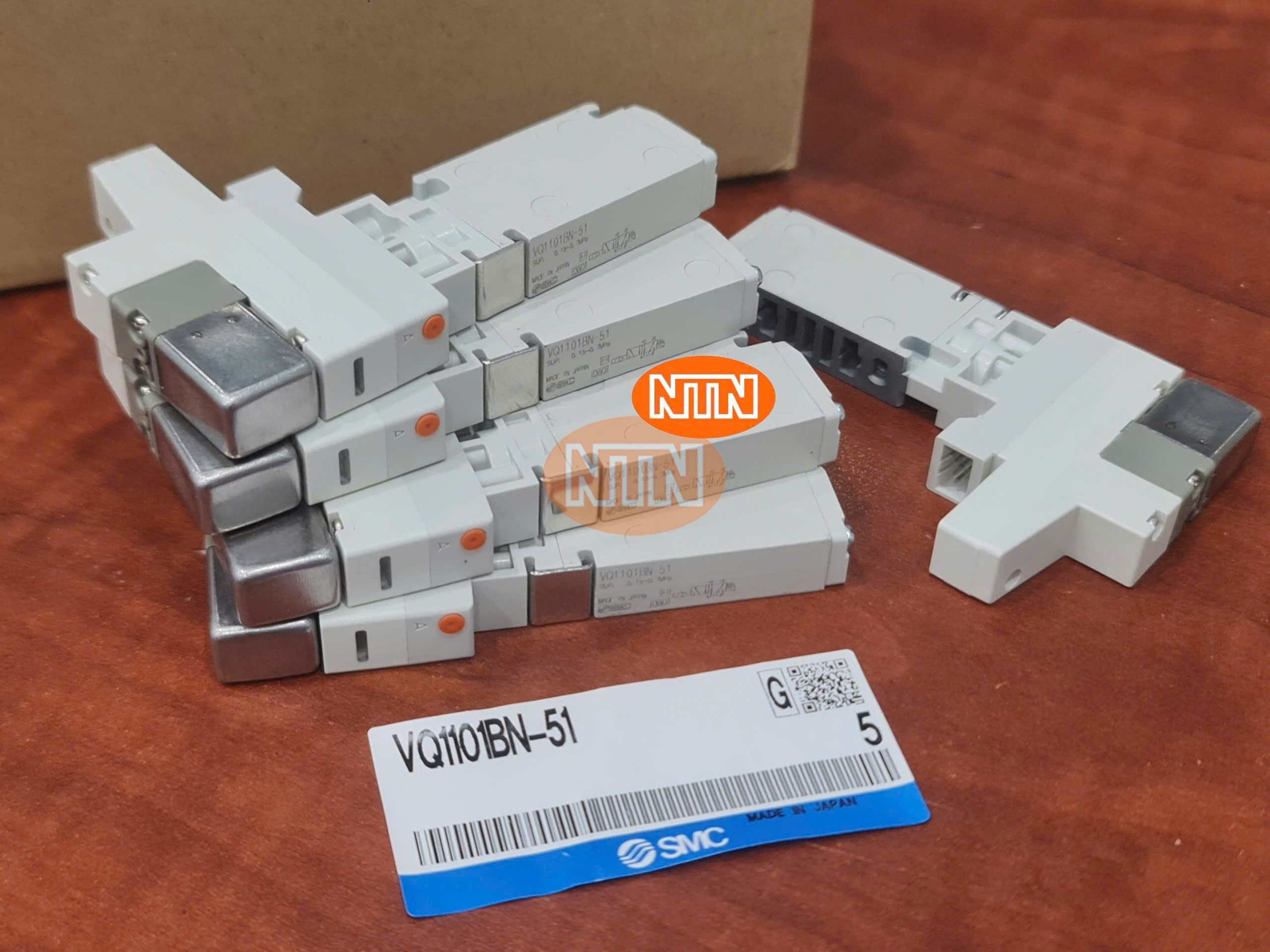Compact Cylinder SMC CDQ2A63-50-DCH3145H Xi lanh khí nén
