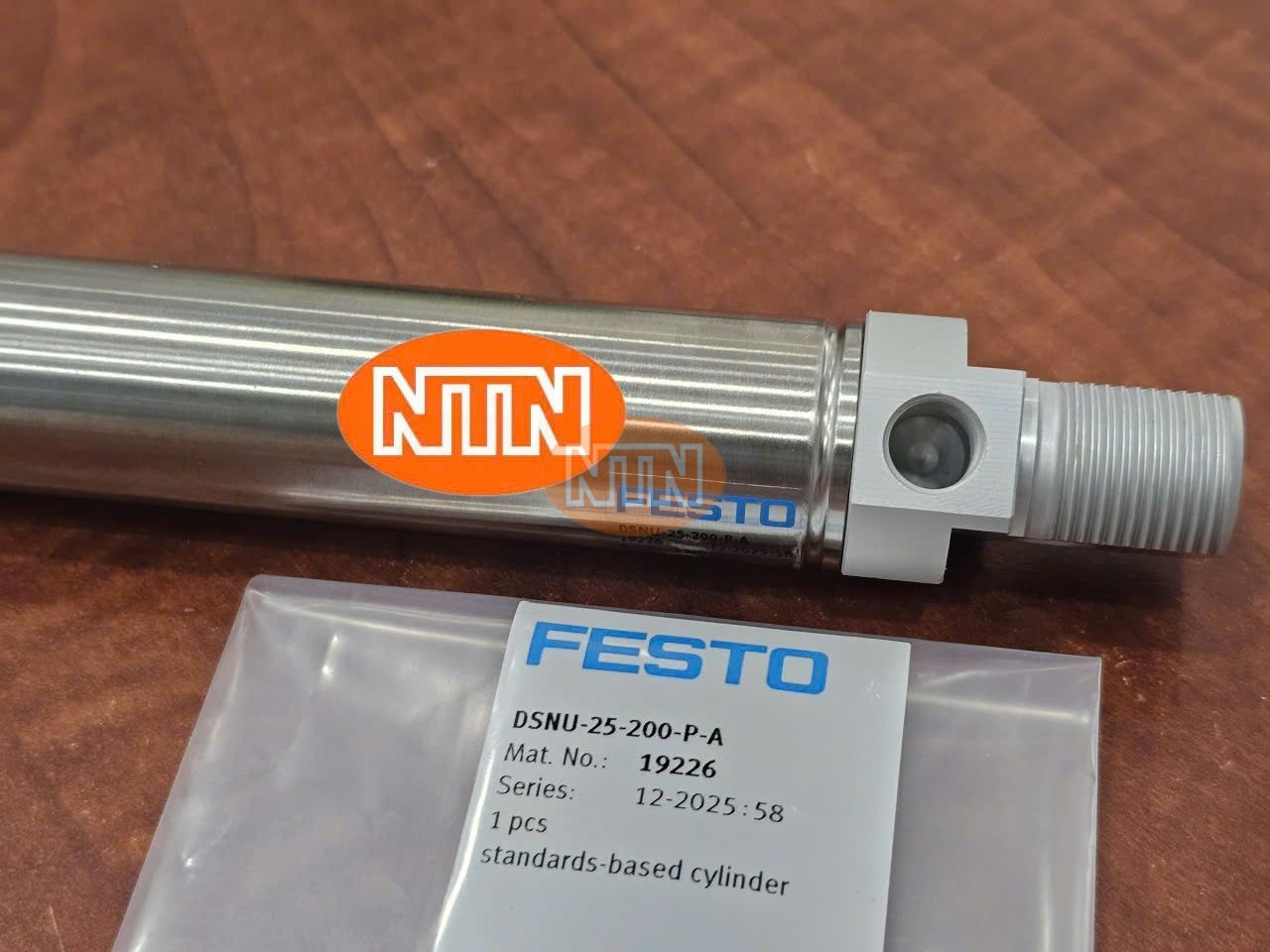 ISO Cylinder Festo DSNU-25-200-P-A (19226) Xi lanh khí nén