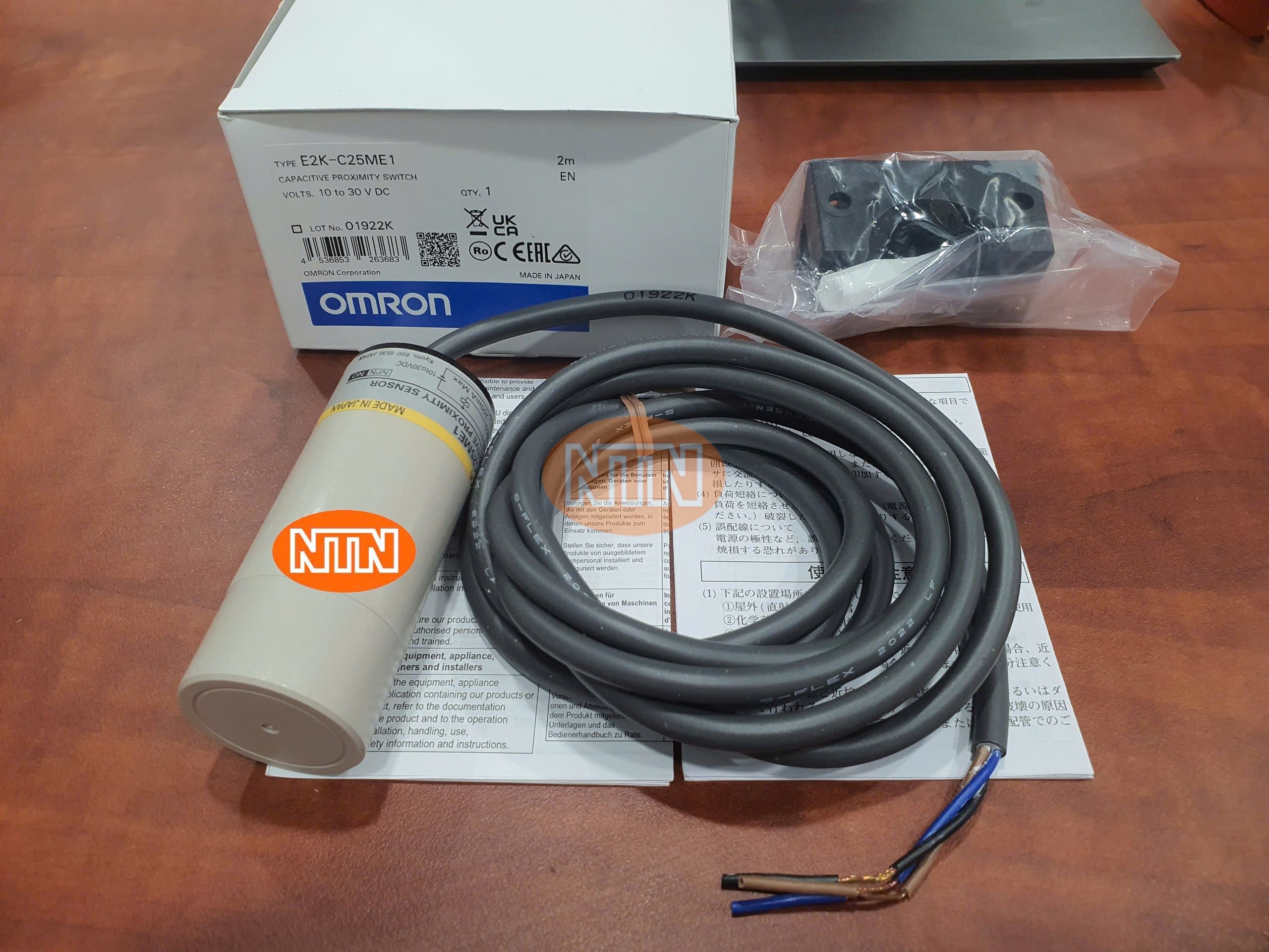Proximity Sensor Omron E2K-C25ME1 2M Cảm biến tiệm cận