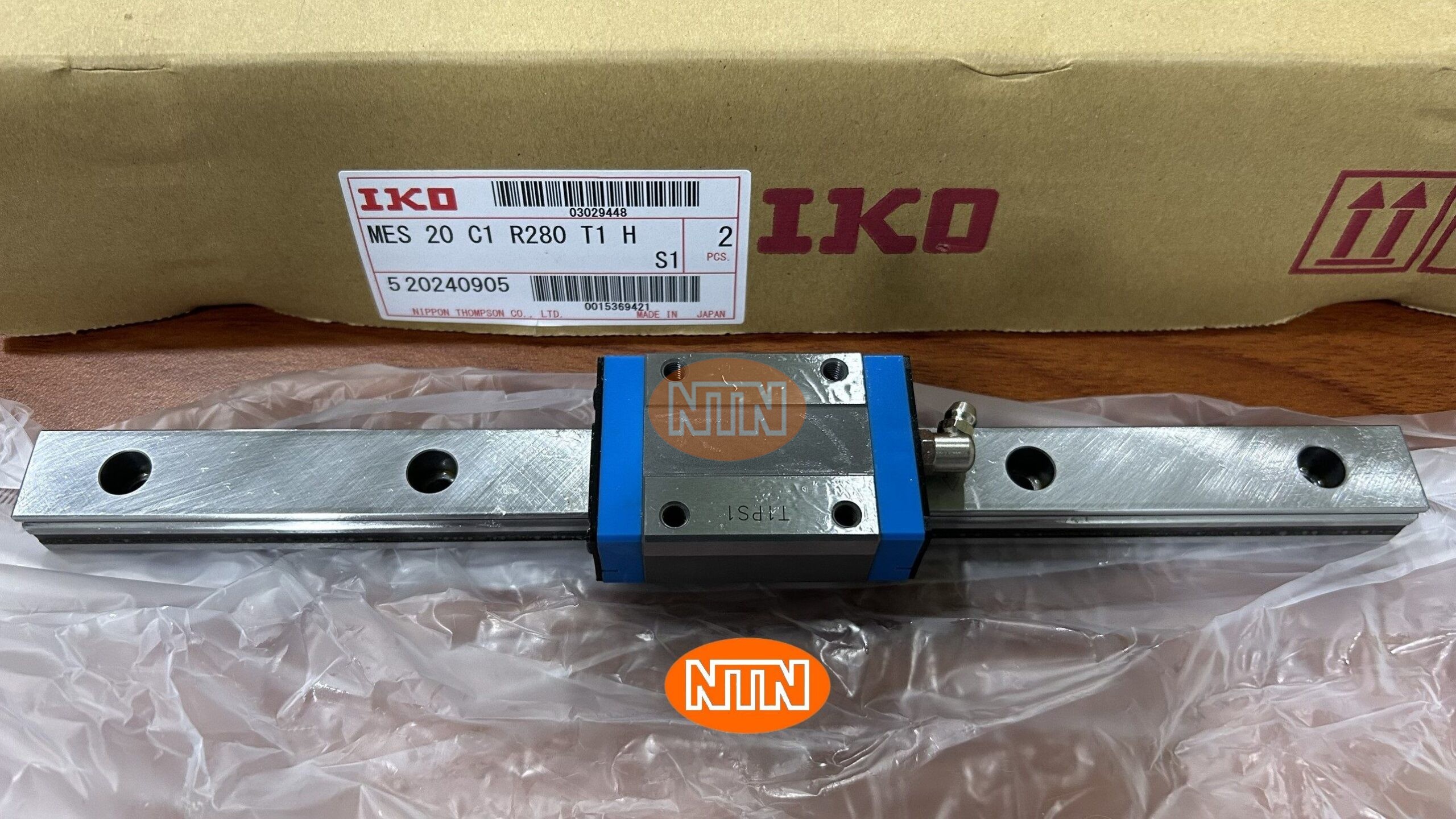 Temperature Controllers Omron E5CC-RX2ASM-000 Bộ điều khiển nhiệt độ