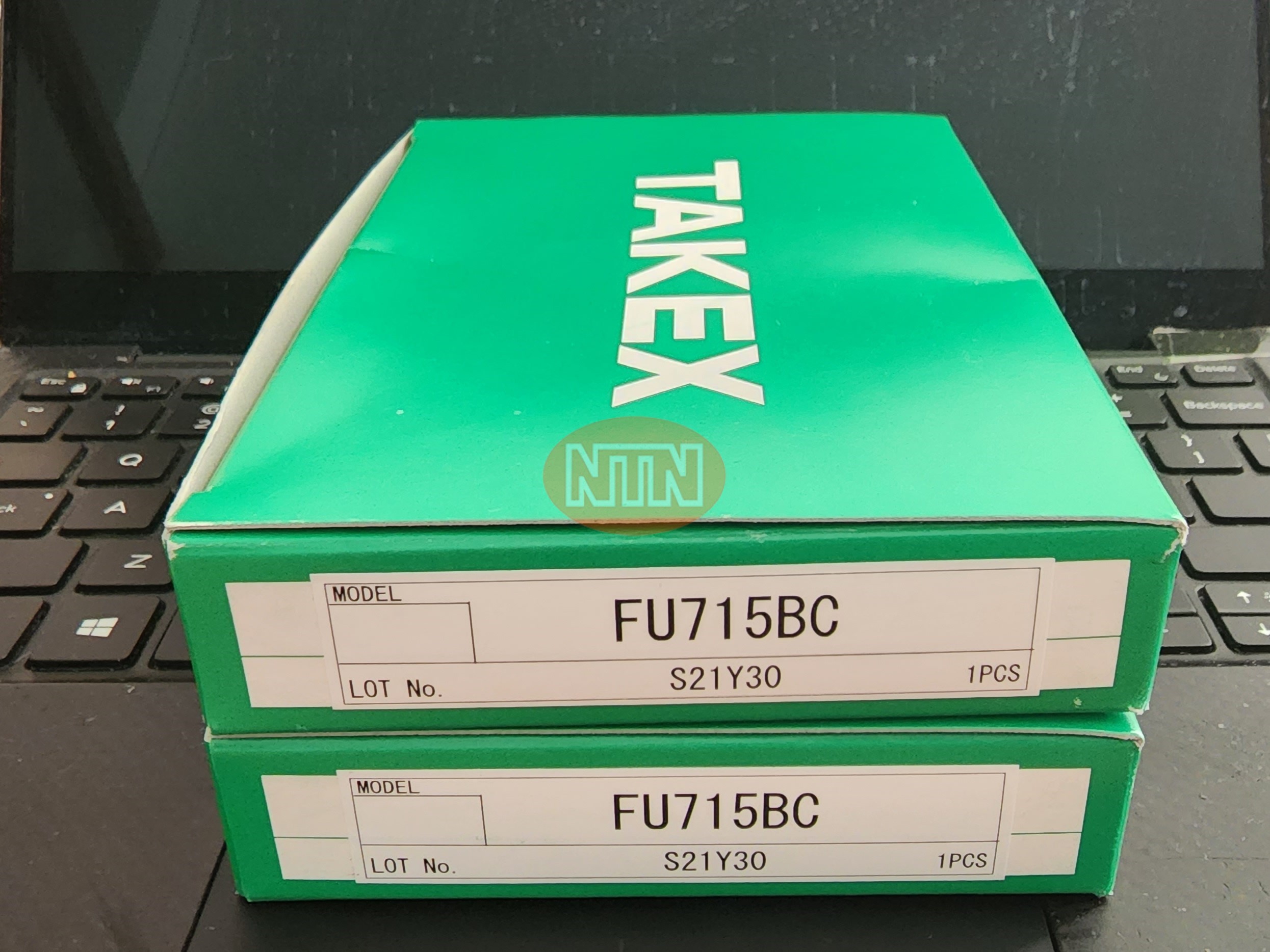 Piston Vibrator EXEN ELV8 type Bộ bị rung khí nén kiểu piston