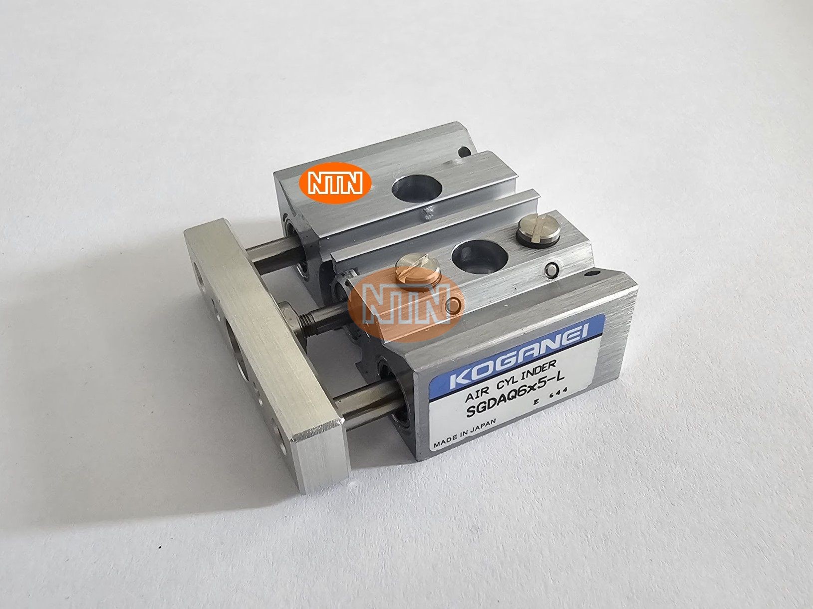 Air cylinder SMC MXP16-20-X43-M9BA Xi lanh khí nén