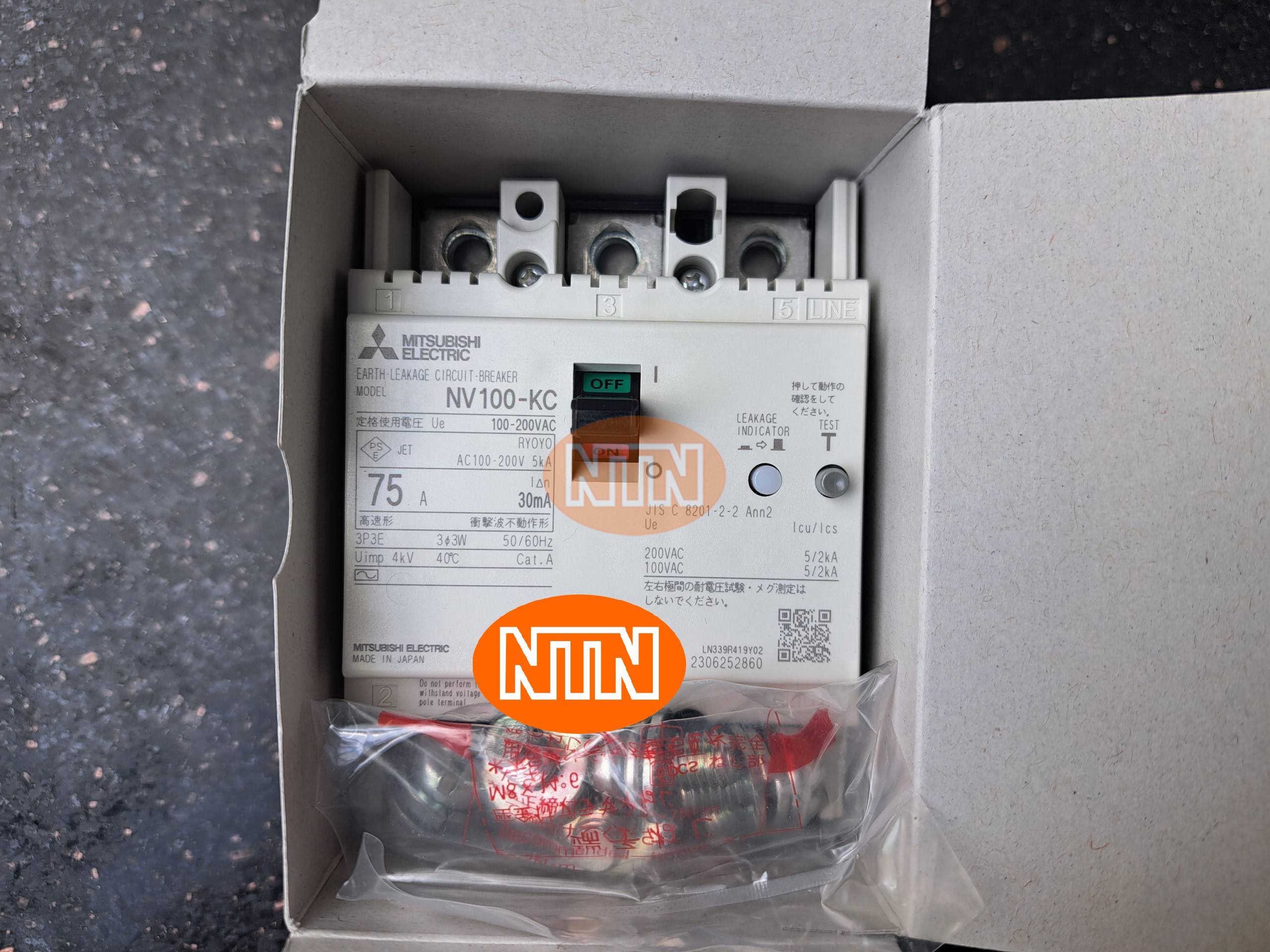 MITSUBISHI NV100-KC Circuit breakers