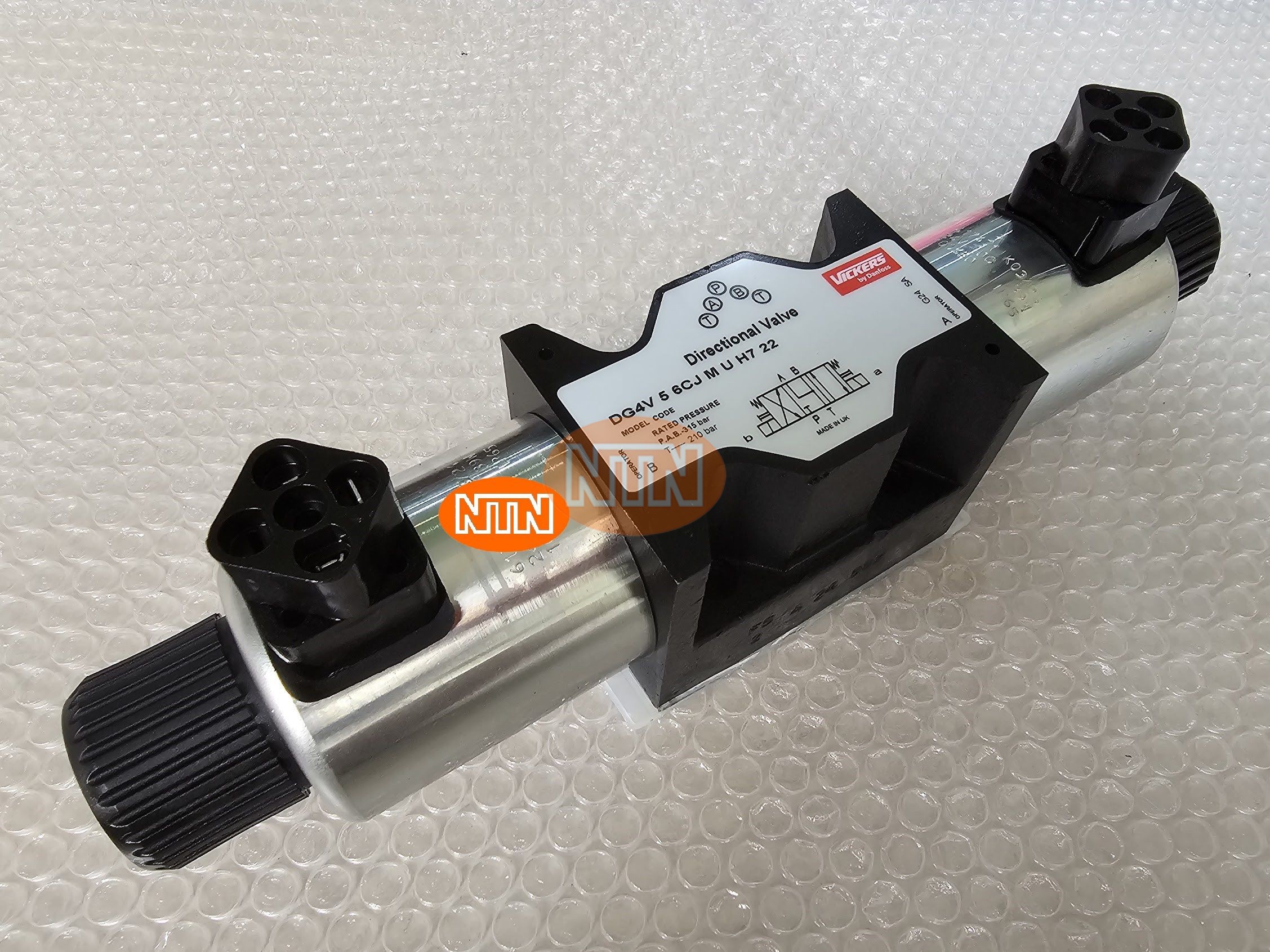 Servo motor Omron R88M-K10030H-S2 Động cơ servo