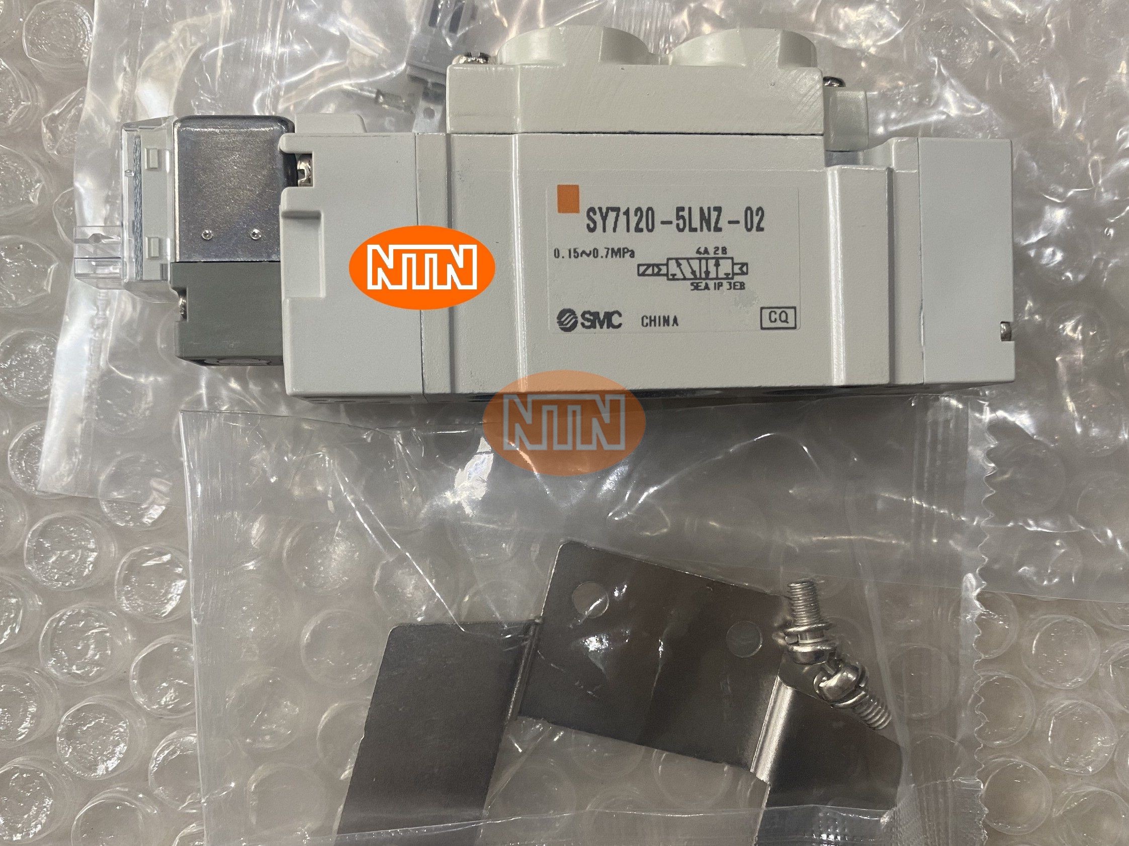 Van điện từ SMC SY7120-5LNZ-02 Solenoid valve