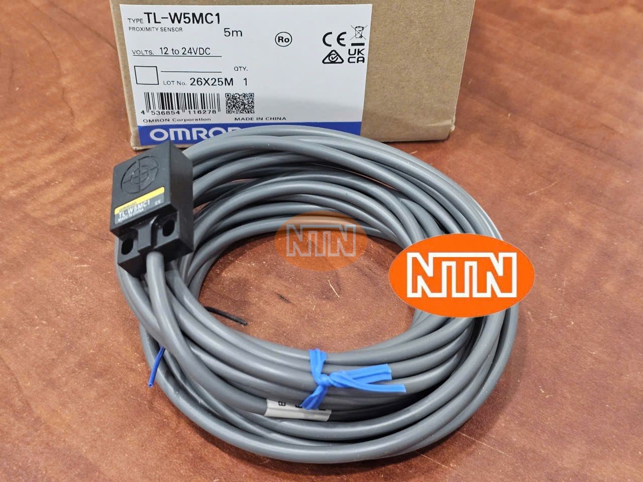 Proximity Sensor Omron TL-W5MC1 5M Cảm biến tiệm cận